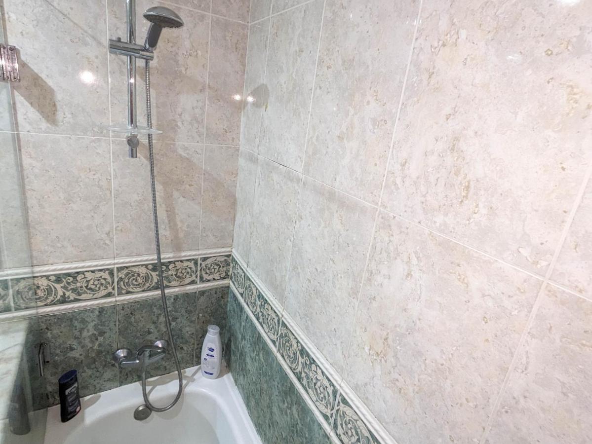 Two Bedroom Apartment - 110M2, Ac, Terrace, Wi-Fi 라고스 외부 사진