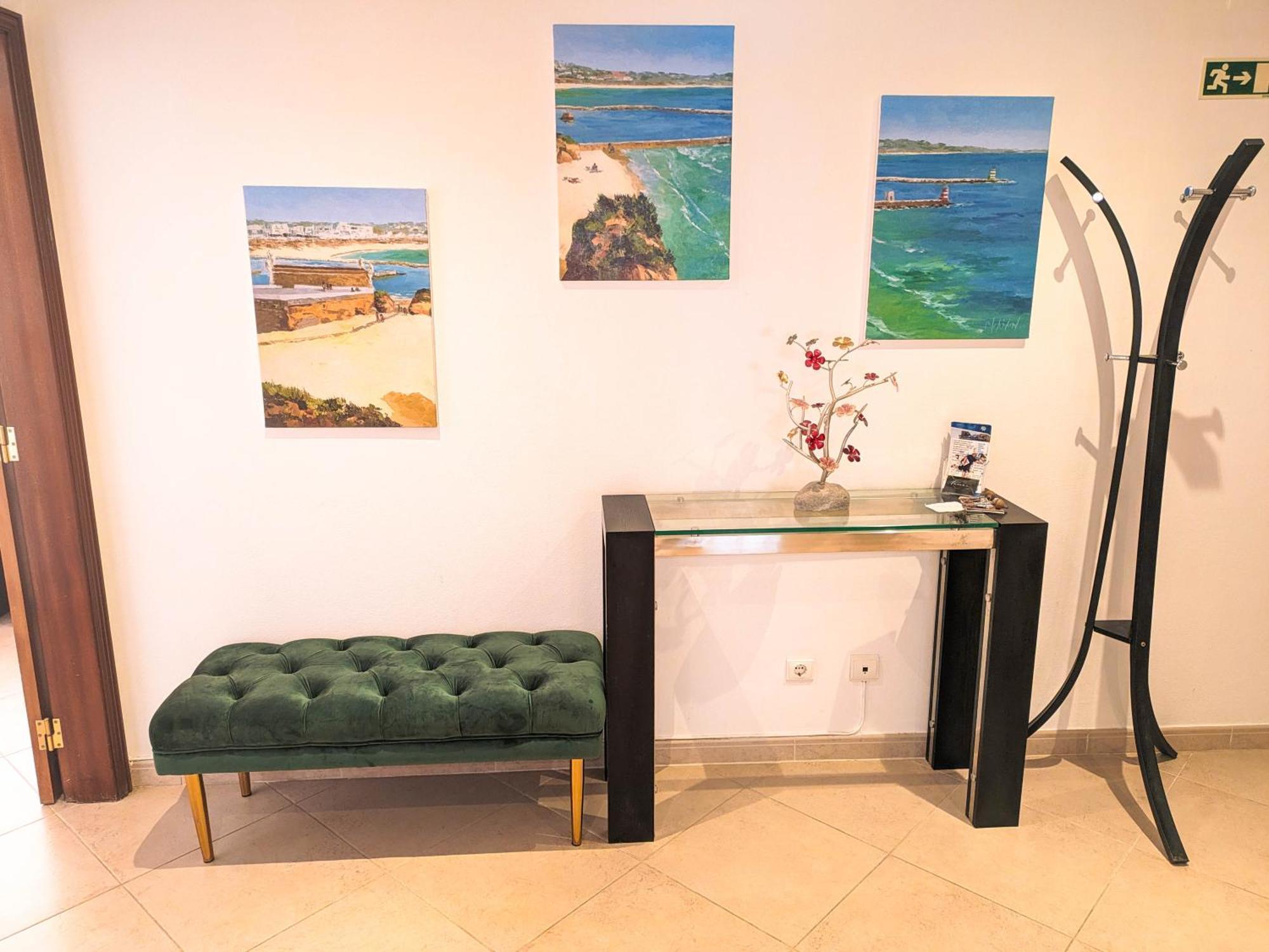 Two Bedroom Apartment - 110M2, Ac, Terrace, Wi-Fi 라고스 외부 사진