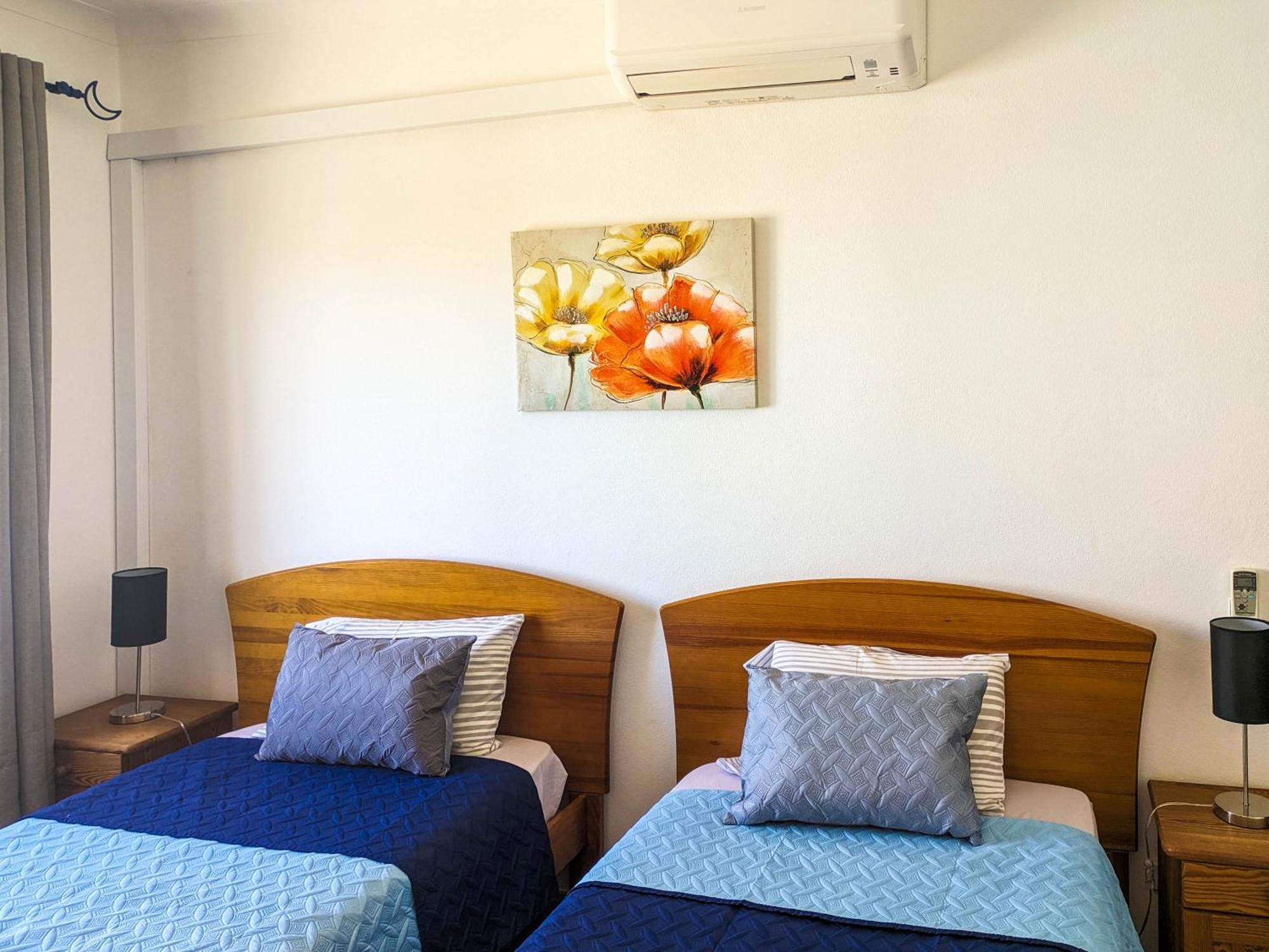 Two Bedroom Apartment - 110M2, Ac, Terrace, Wi-Fi 라고스 외부 사진