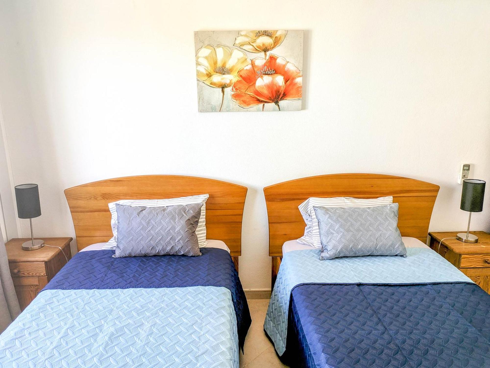 Two Bedroom Apartment - 110M2, Ac, Terrace, Wi-Fi 라고스 외부 사진
